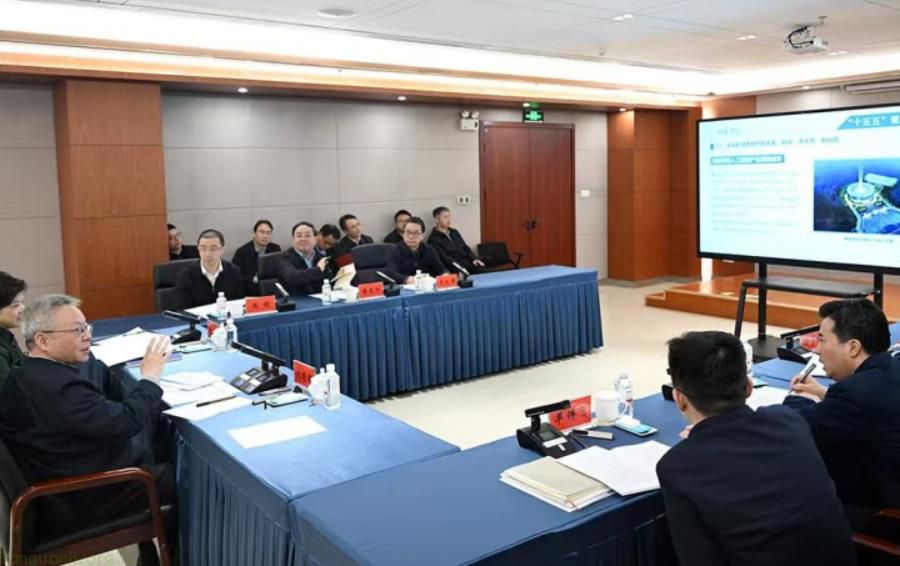 湖南省：加快推进能源结构调整，因地制宜发展分布式新能源，促进绿色低碳能源消费