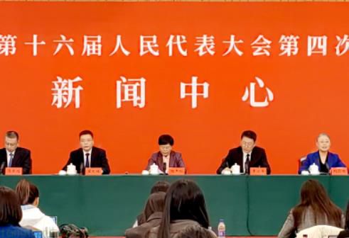 北京市生态环境局：以降碳为牵引 推动发展全面绿色转型