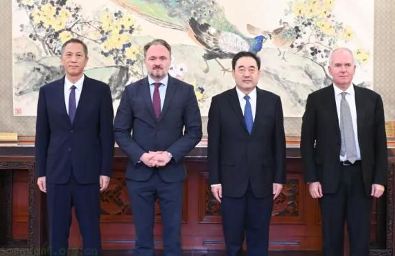 国家能源局局长会见欧盟能源与住房委员 深化中欧能源低碳转型合作